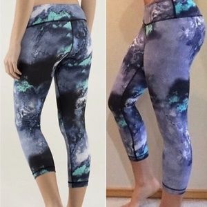🍋 Lululemon Galaxy Crop Pants
